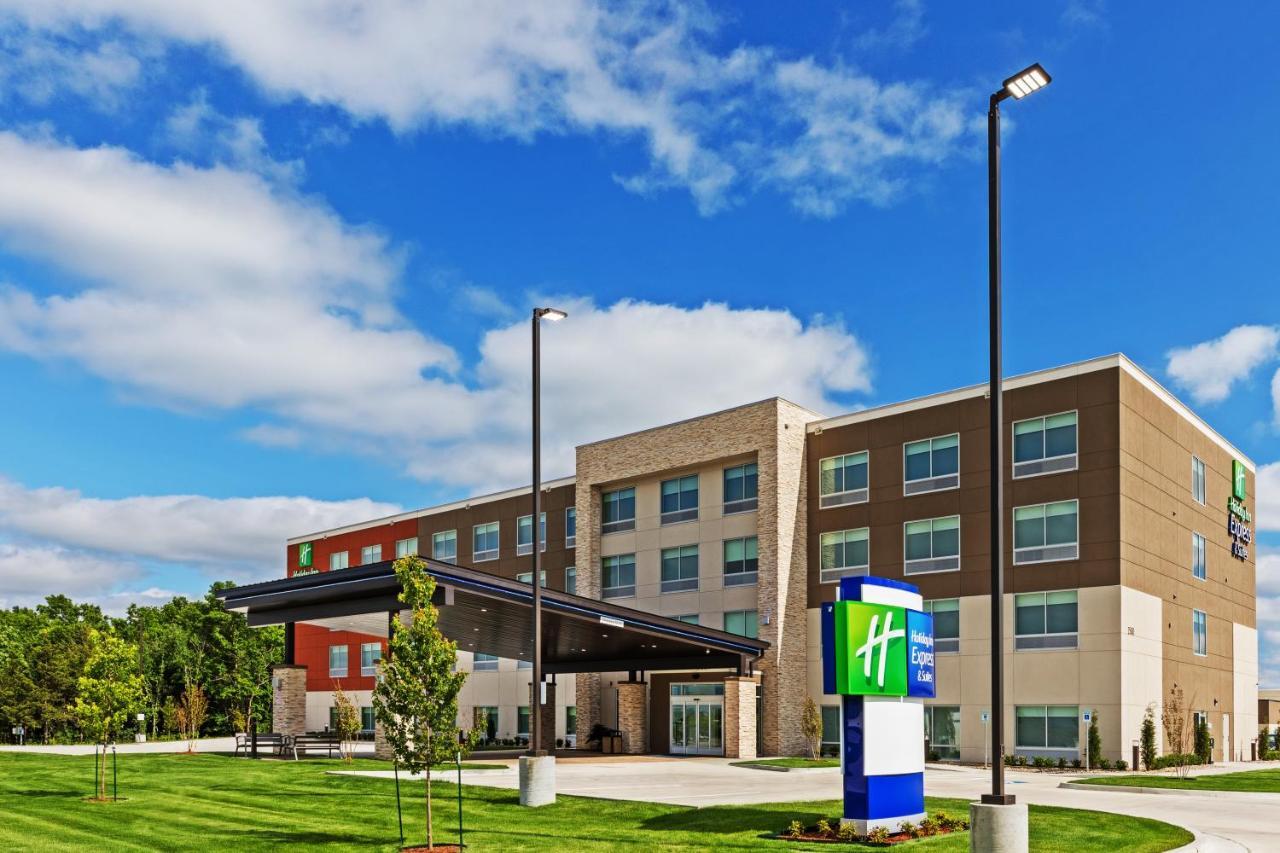 Holiday Inn Express & Suites - Parsons By Ihg Exterior foto